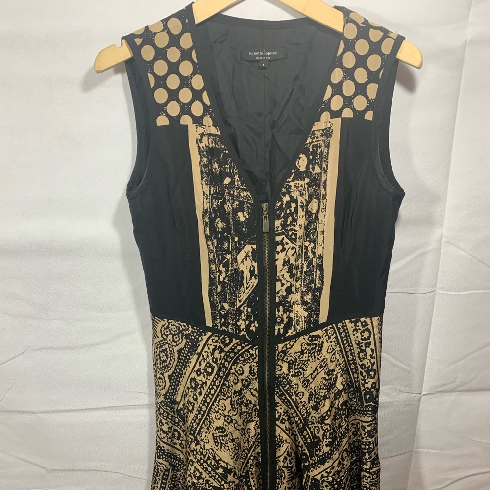 Nanette Lepore 💯 % silk full zip subtle dress
